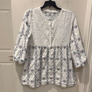 Odd Molly Uncorporated White and Navy Embroidered Smocked Tunic size 1/ S